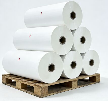 فیلم لمینیشن مات مقاوم در برابر آب و اشعه UV با درمان کرونایی دو طرفه و ضخامت 17-45 میکران برای تکمیل سطح پایدار