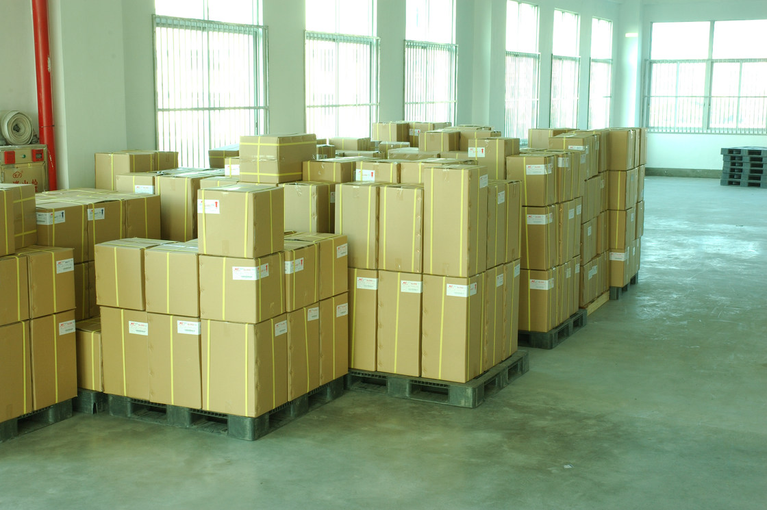 فیلم لمینیت حرارتی 30 میکرون با روکش مات سطح صاف برای لمینیت دیجیتال