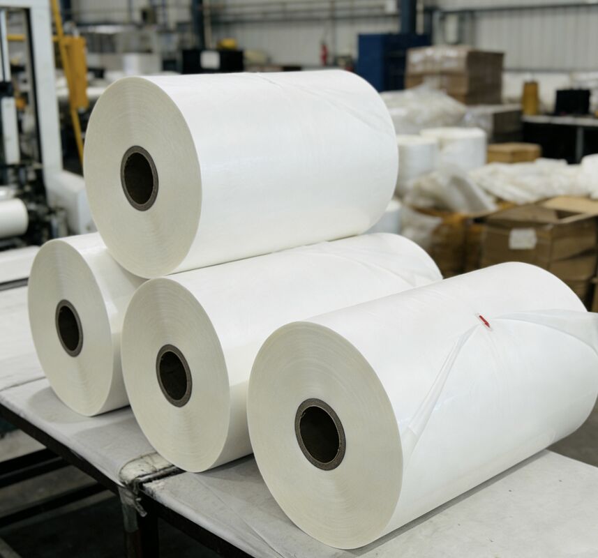 فیلم لامینیشن مات برتر با درمان کرونایی دو طرفه بیش از 42 دین و ضخامت 17-45 میکران برای لامینیشن حرارتی