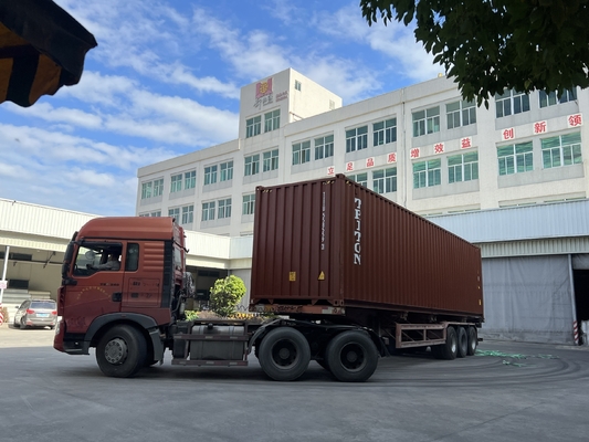 100-4500m طول فلمی لامینیشن حرارتی BOPP درخشان ویژگی های ویژه شامل
