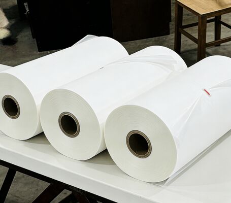 100٪ EVA از کره فیلم لایه بندی درخشان با بافت چرم و ضخامت 95-105 میکران برای بسته بندی پایدار